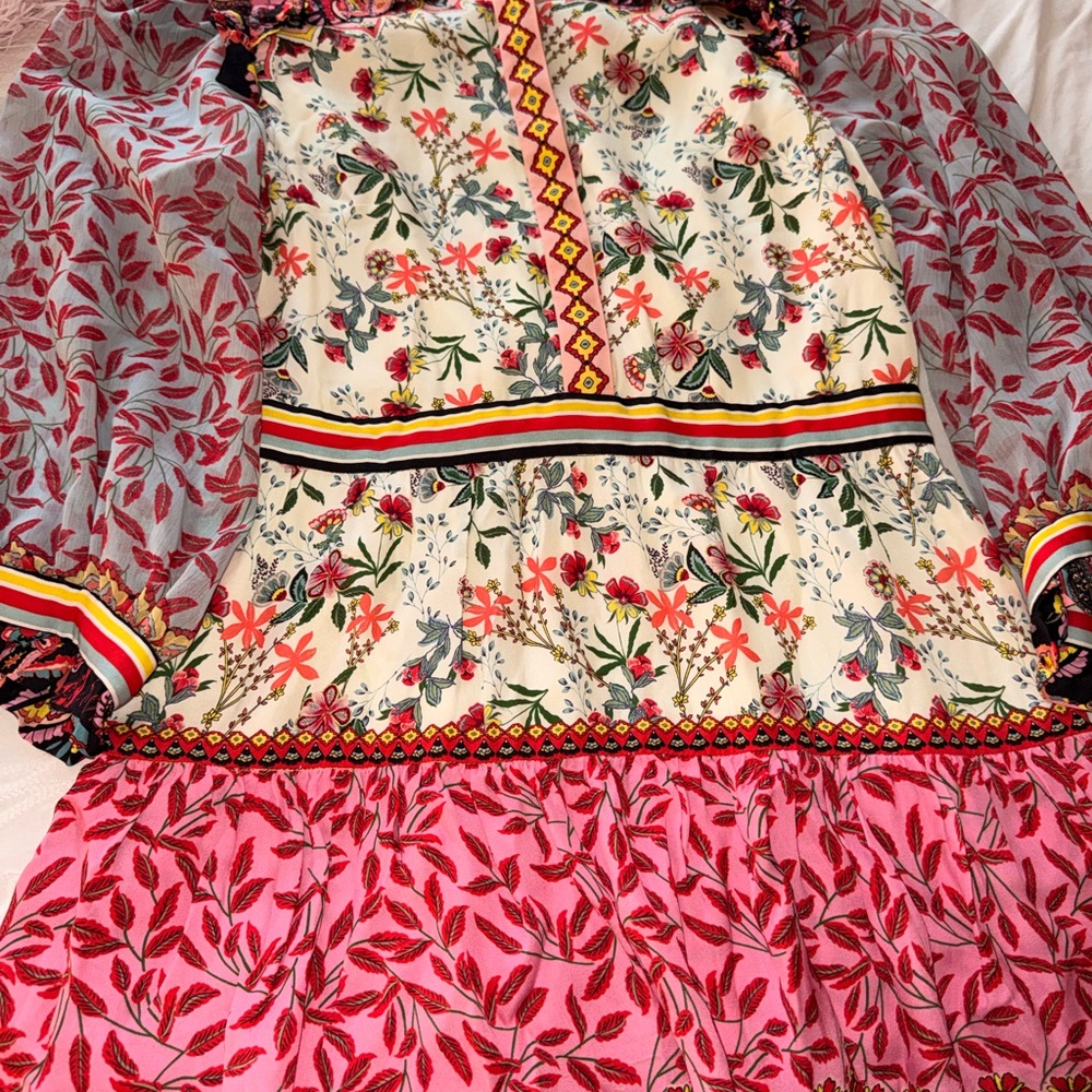 Alice + Olivia Kathy Floral Tiered Mini Dress, Size 6 - Picture 14 of 16
